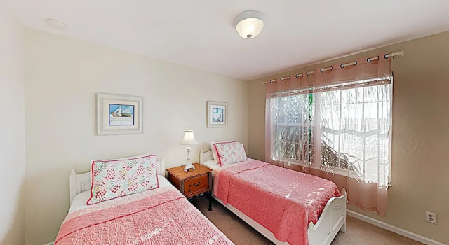 Windsor Hills Oasis: Private Pool, Spa & Game Room 6 Bedroom Home