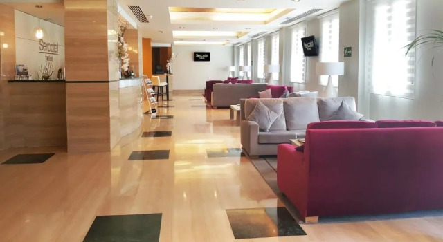 Отель Sercotel Alcalá 611