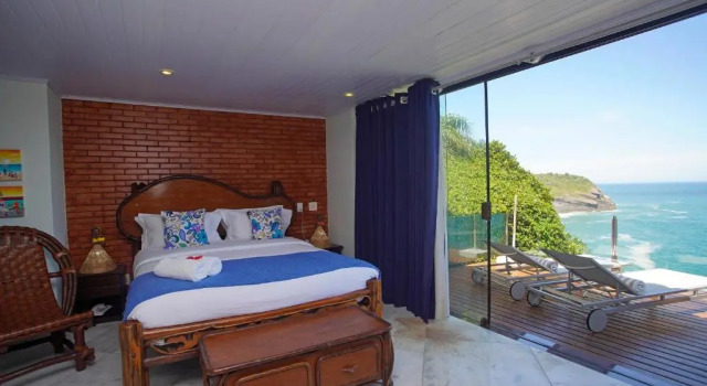 Номер Deluxe Cliffside Luxury Inn