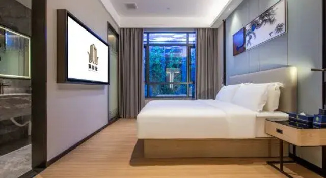 Люкс Deluxe Laisidun Hotel (Guangzhou Haizhu Wanda Plaza Yijing Road Subway Station Branch)
