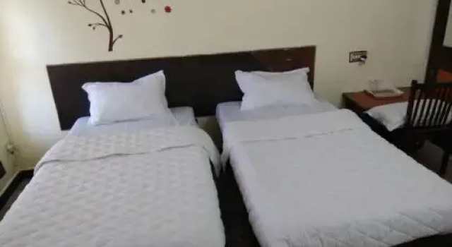 Muthu guest house, Book Pension Gæstehuse i Manjakuppam, Pension