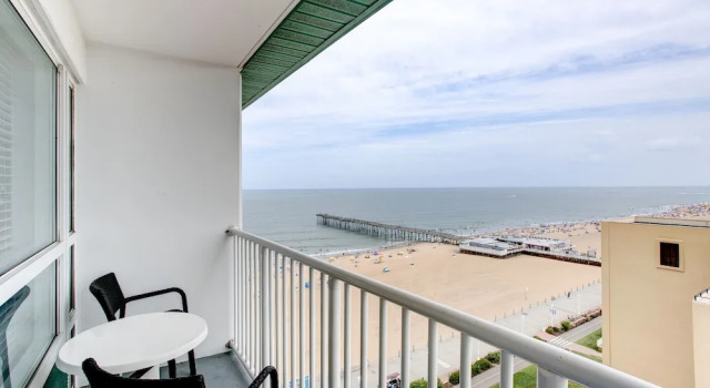 Люкс с 2 комнатами с балконом и с видом на океан Boardwalk Resort and Villas