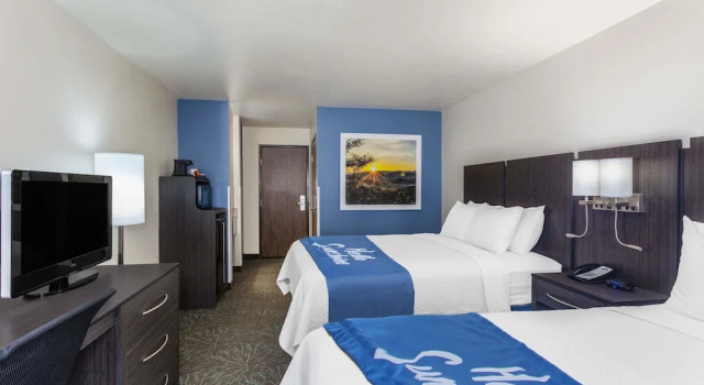 Days Inn & Suites East Flagstaff