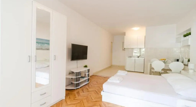 House Apartments Ariva