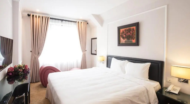 Номер Deluxe Dinh Elegant Hanoi Hotel