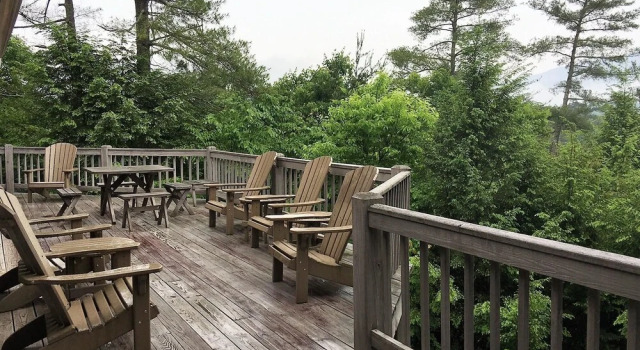 Serendipity, Забронировать Отель Отели Great Smoky Mountains National Park с парковкой, Парковка