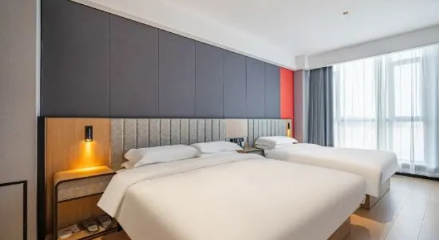 Люкс Deluxe Jifeng Hotel (Kashgar International Automobile City)