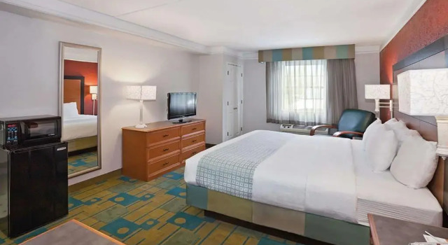 Двухместный номер Standard Norwood Inn & Suites Merrillville