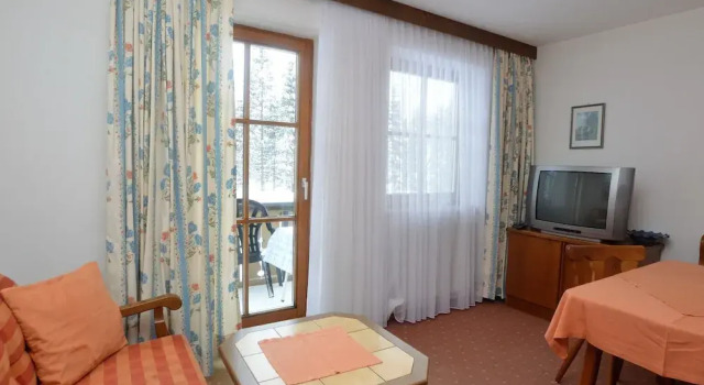 Cozy Apartment in Bichlbach near Lake, Забронировать Апартаменты/квартира Апартаменты Тироля, Апартаменты/квартира