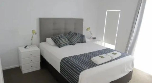 Четырёхместная вилла с 2 комнатами рядом с пляжем The Shores Holiday Apartments