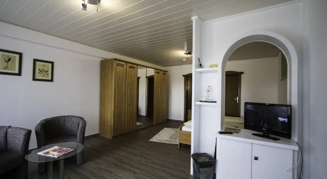Номер Standard с красивым видом из окна Hotel Schneider