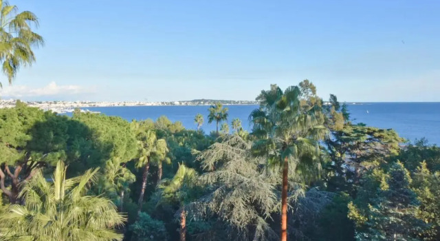 Апартаменты KIKILOUE CANNES FACING THE SEA Terrace Swimming pool & Parking !