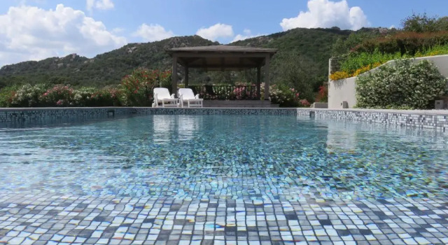 Podere Spartaco San Pantaleo, Rezervați Apartament Hoteluri în Emerald Coast cu piscină, Piscină