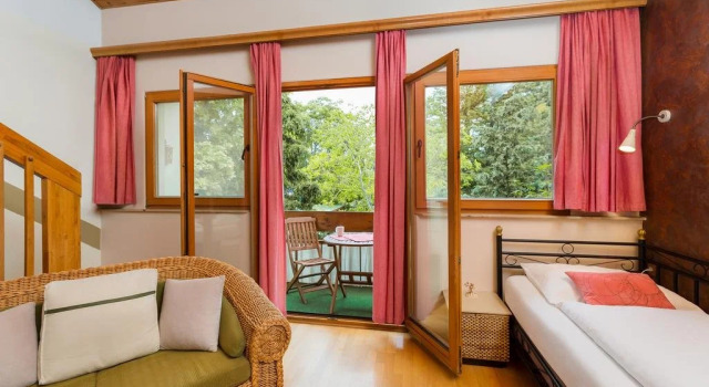 Appartementhaus Witzmann, Book Hotel Hotels in Vienna surrounding with Parking, Parking