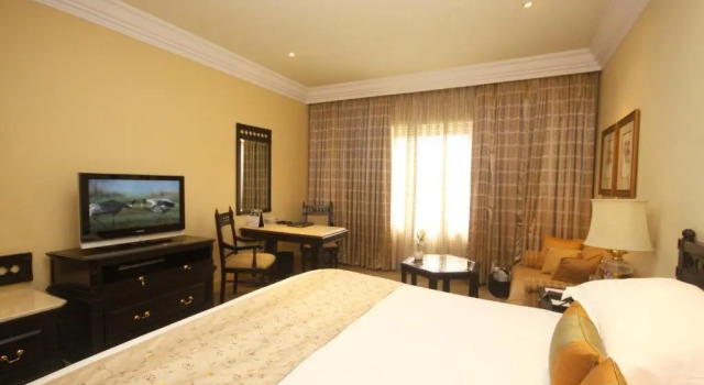Двухместный номер Deluxe с красивым видом из окна Taj Bengal