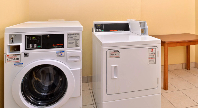 Americas Best Value Inn - Seymour, Prenota Hotel Hotel a Missouri con parcheggio, Parcheggio