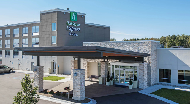Holiday Inn Express & Suites Ludington by IHG, Забронировать Отель Ладингтон штат Мичиган