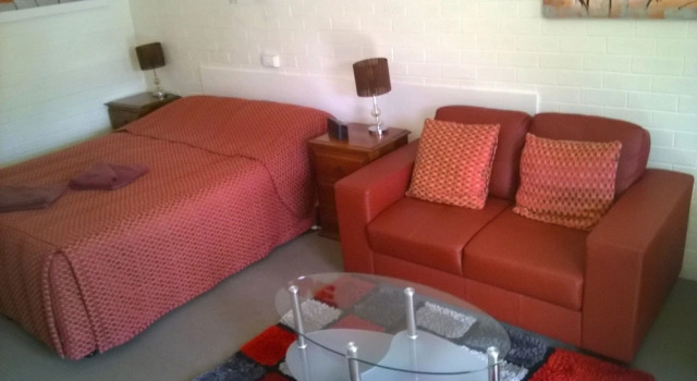 Двухместный номер Standard Colonial Inn Motel