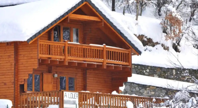 Chalet With 3 Bedrooms in Orlu, With Wonderful Mountain View, Furnishe, Foglalás Faház / Chalet Orlu Ariège