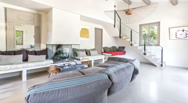 Villa With 5 Bedrooms in L'isle-sur-la-sorgue, With Private Pool, Furn, Забронировать Вилла Виллы Овернь-Рона-Альпы, Вилла