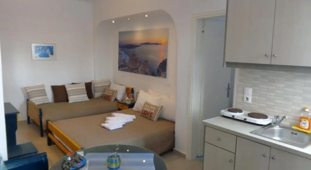 Студия Honeymoon Beach Studios