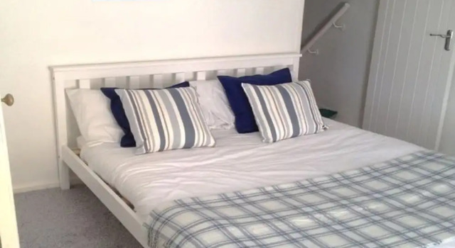 3 Bedroom House Near Town & Beaches. Quiet Street, Book Hotel St Ives Cornwall