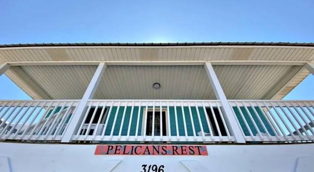Pelican's Rest Beach House by RedAwning, Prenota Hotel Hotel a Alabama con parcheggio, Parcheggio