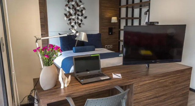 Apartament Suites Batia