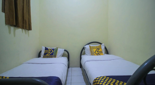Номер Standard SPOT ON 2305 Andys Nur Penginapan
