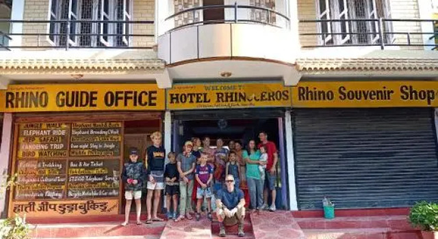 Hotel Rhinoceros-Homestay, Забронировать Отель Саураха провинция Багмати-Прадеш