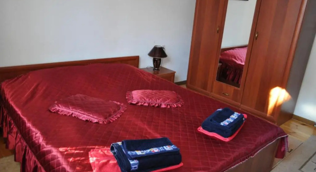 Апартаменты c 1 комнатой с балконом и с красивым видом из окна Guest Rooms Biju