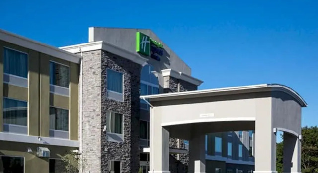 Одноместный люкс c 1 комнатой Holiday Inn Express & Suites New Cumberland by IHG
