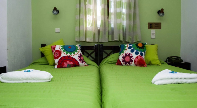 Anema By The Sea Guesthouse, Забронировать Апарт-отель Карловаси 