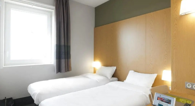 Двухместный номер Standard B&B HOTEL La Roche-sur-Yon