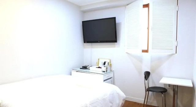 Номер Standard Charm Hotel