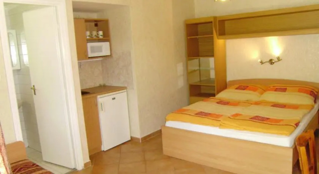 Balaton Apartmanház, Prenota Appartamento Zamárdi 