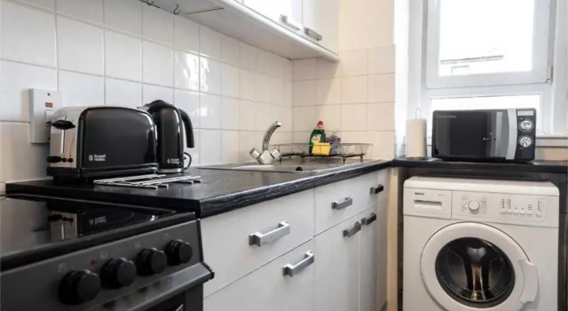 Апартаменты ☆Spacious Flat Close to University and City Centre
