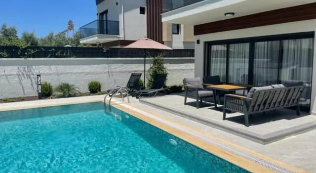 Семейный номер Standard Room in Villa - Cheerful Brand New 4 Bedrooms Villa With Pool