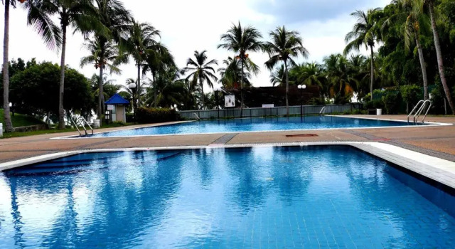 Апартаменты с видом на море Beachfront Unit at Seri Bulan , Pantai TelukKemang