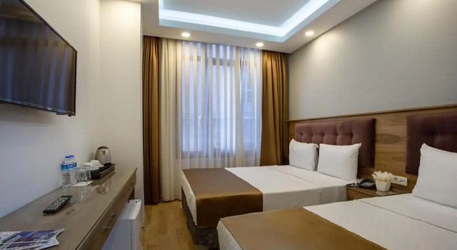 Трёхместный номер Deluxe West Palace