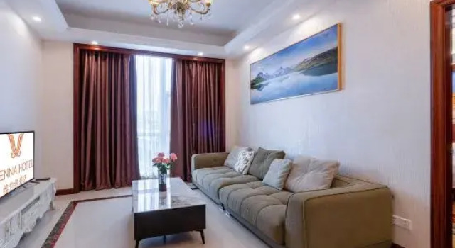 Люкс Deluxe Vienna Hotel (Gaozhou Chengdong Passenger Station)