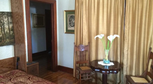 Inn the Oaks, Buchen Sie Hotel Newton Mississippi