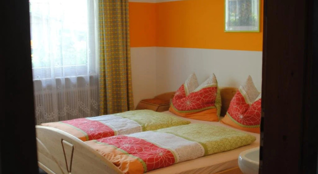 Haus Holaus, Prenota Hotel Hotel a Tirolo con parcheggio, Parcheggio