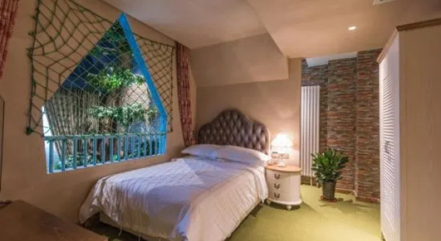 Трёхместный люкс Elves Castle Fairy Tale Family Hotel