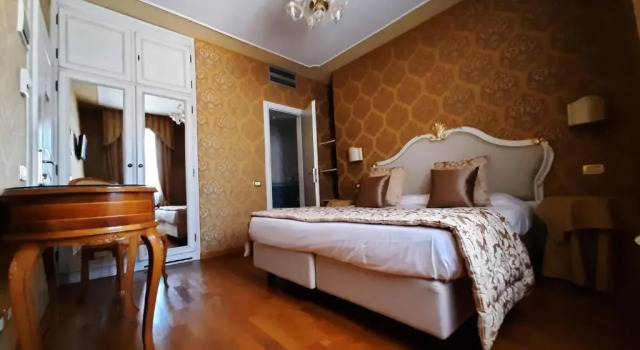 Murano Palace Bed & Breakfast, Забронировать Отель Мурано Венето