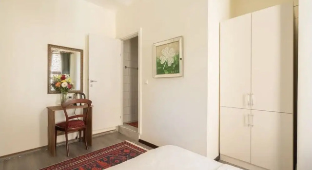 Klasický Dvoulůžkový s manželskou postelí pokoj Nevalist Hotel