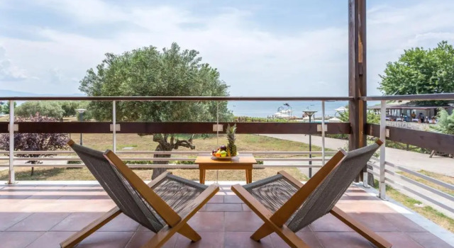 Семейные апартаменты с видом на море Xenia Ouranoupolis Hotel