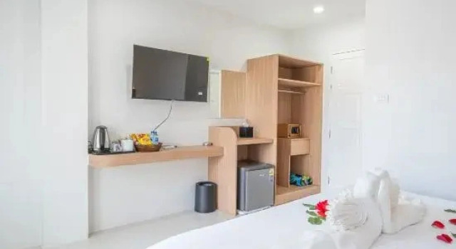 Двухместный номер Deluxe с видом на море Seaside Patong House - Newly Open