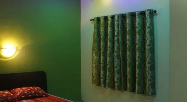 Hotel Radhakrishna, Забронировать Отель Отели штата Махараштры 3 звезды, 3*