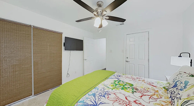 New Listing! Chic Sola W/ Private Balcony 2 Bedroom Condo, 预订 酒店 奥斯汀 Greater Austin